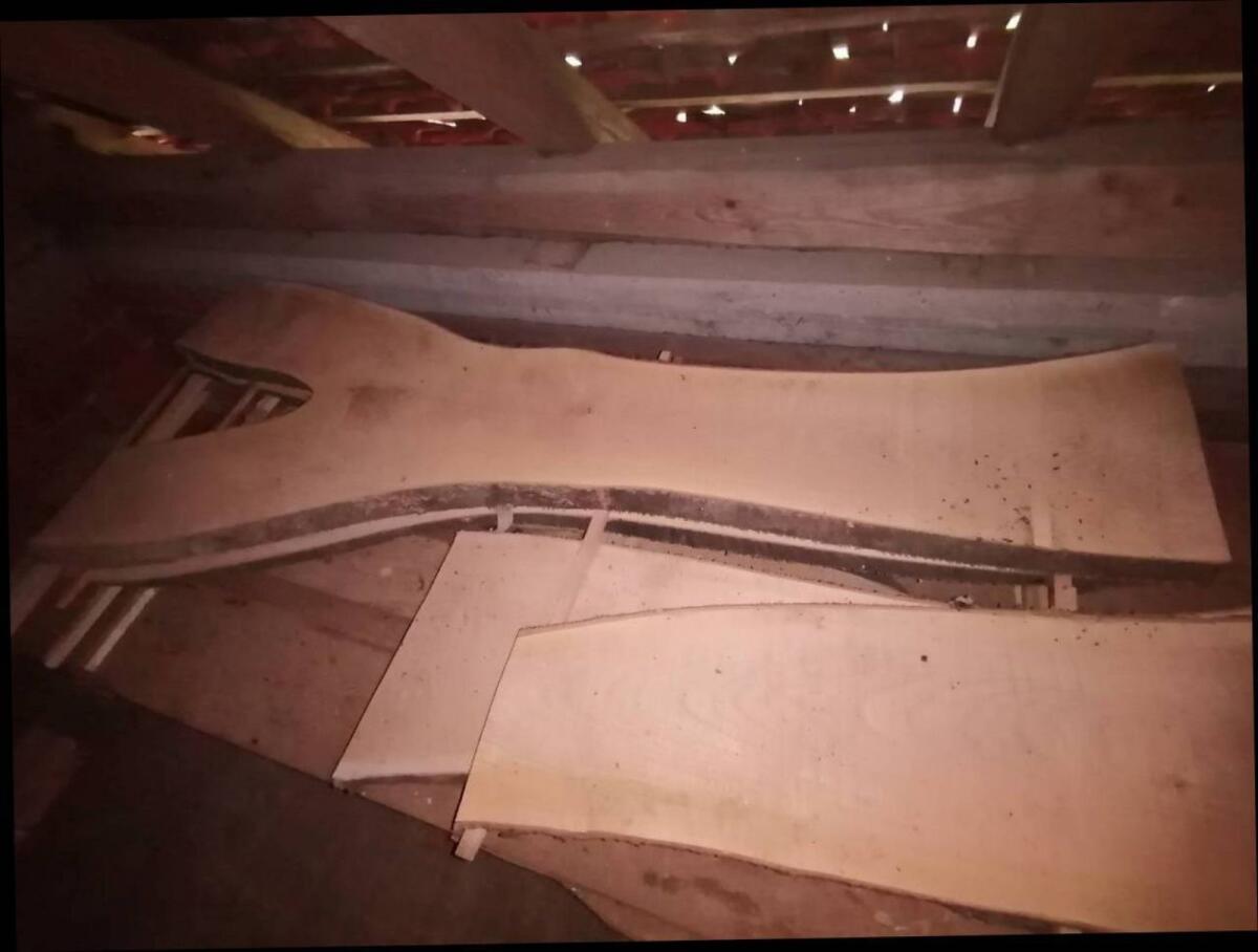 Kirschholz, Lärchenpfosten, Nusspfosten, Zwetschke, Erle 1