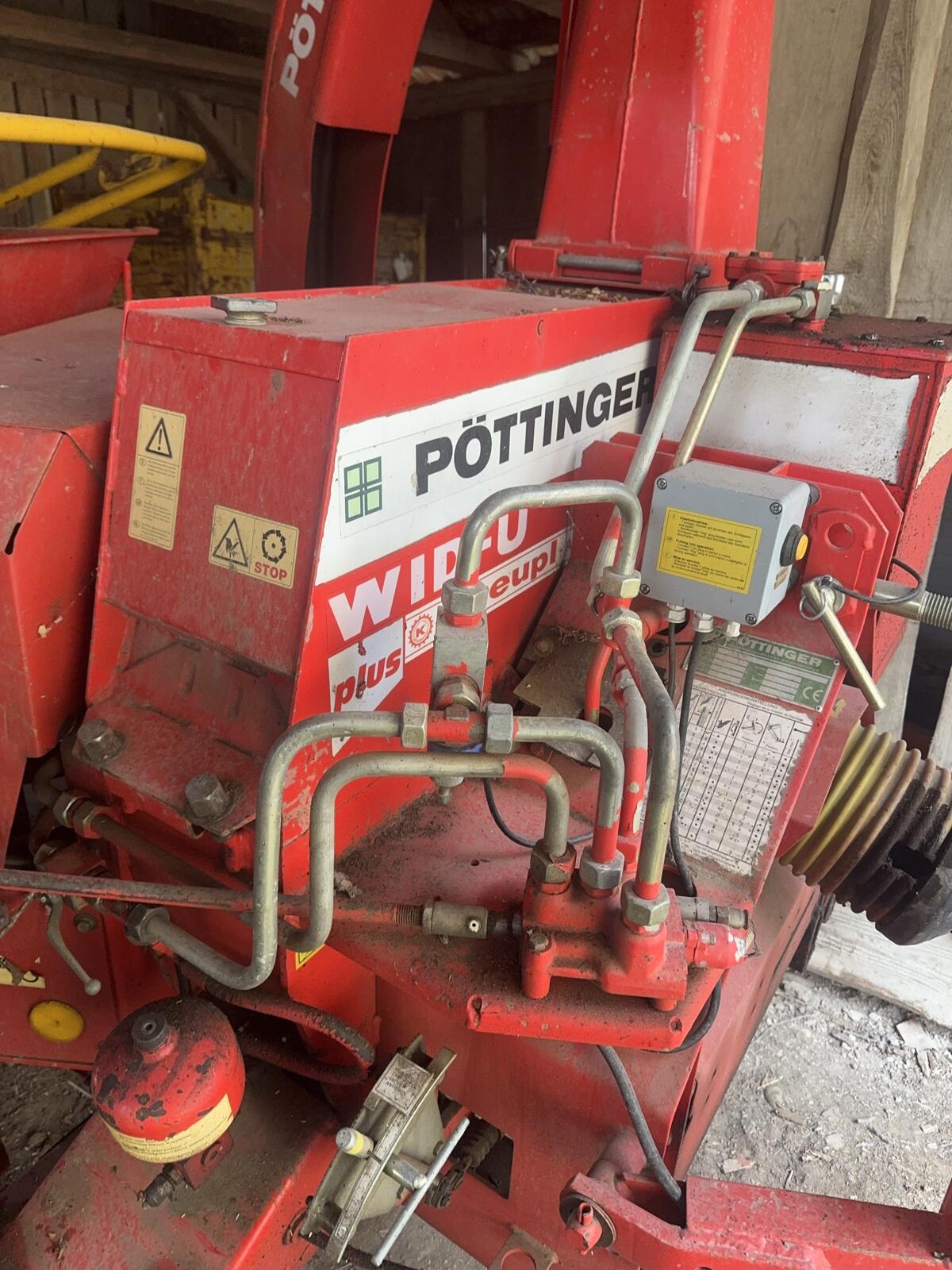 Hackmaschine Pöttinger 1