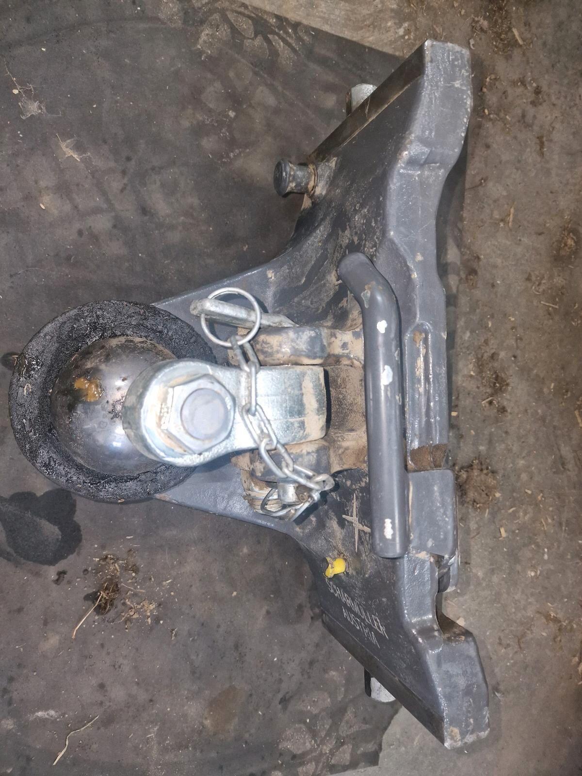 K80/Zugkugelkupplung Scharmüller Fendt 3