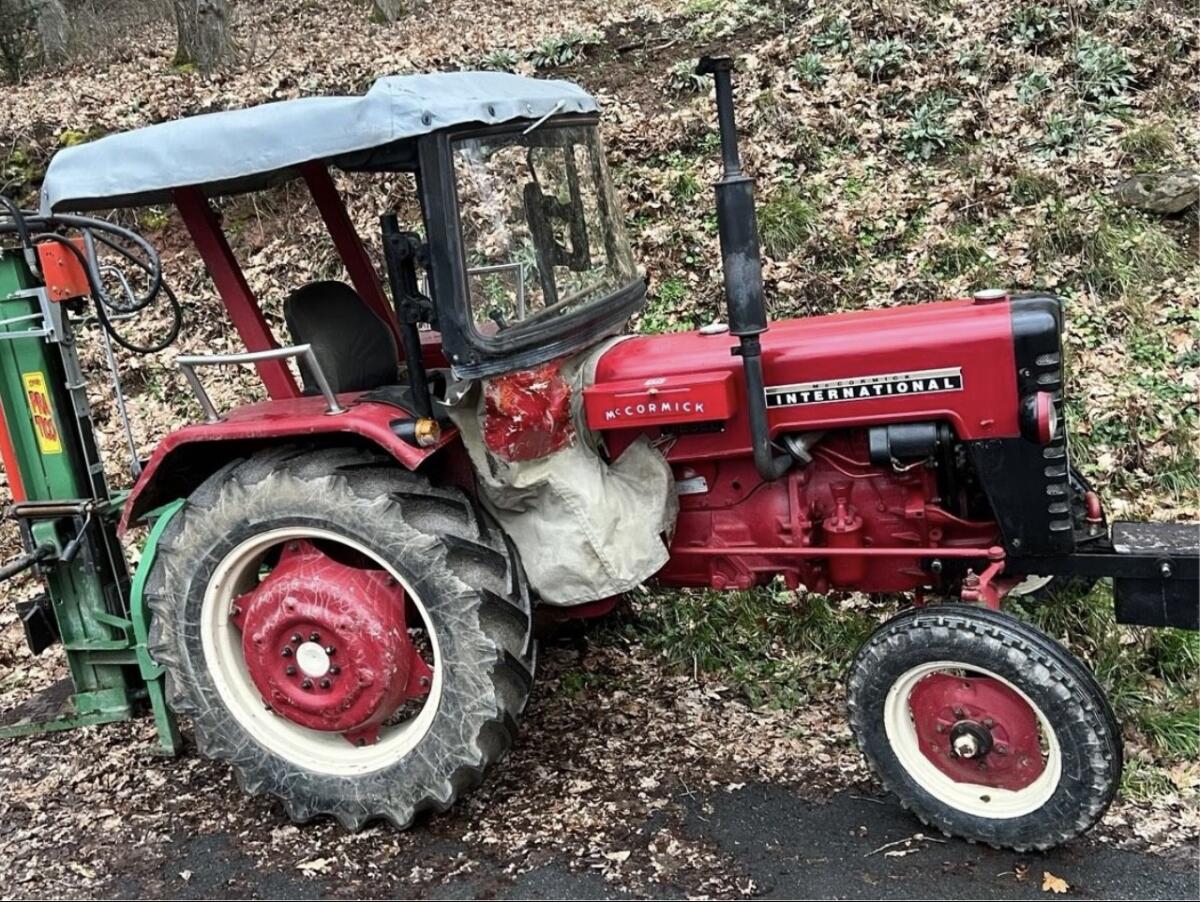 IHC D320 Gepflegt und regelmäßig gewartet 1