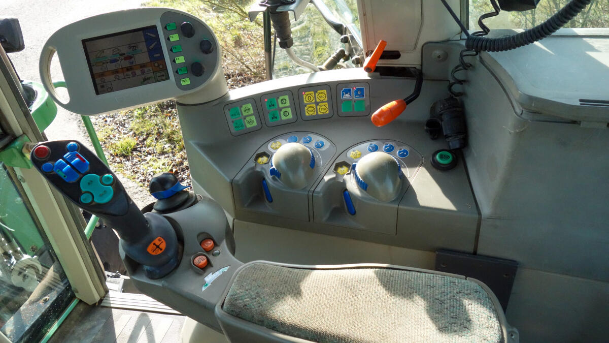 Fendt 714 Vario aus 1. Hand 2