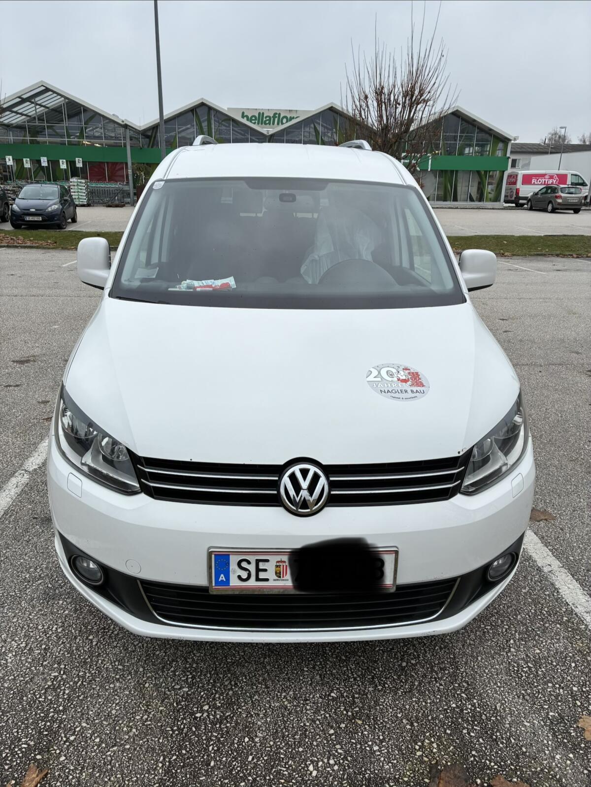 VW Caddy Maxi Highline 2