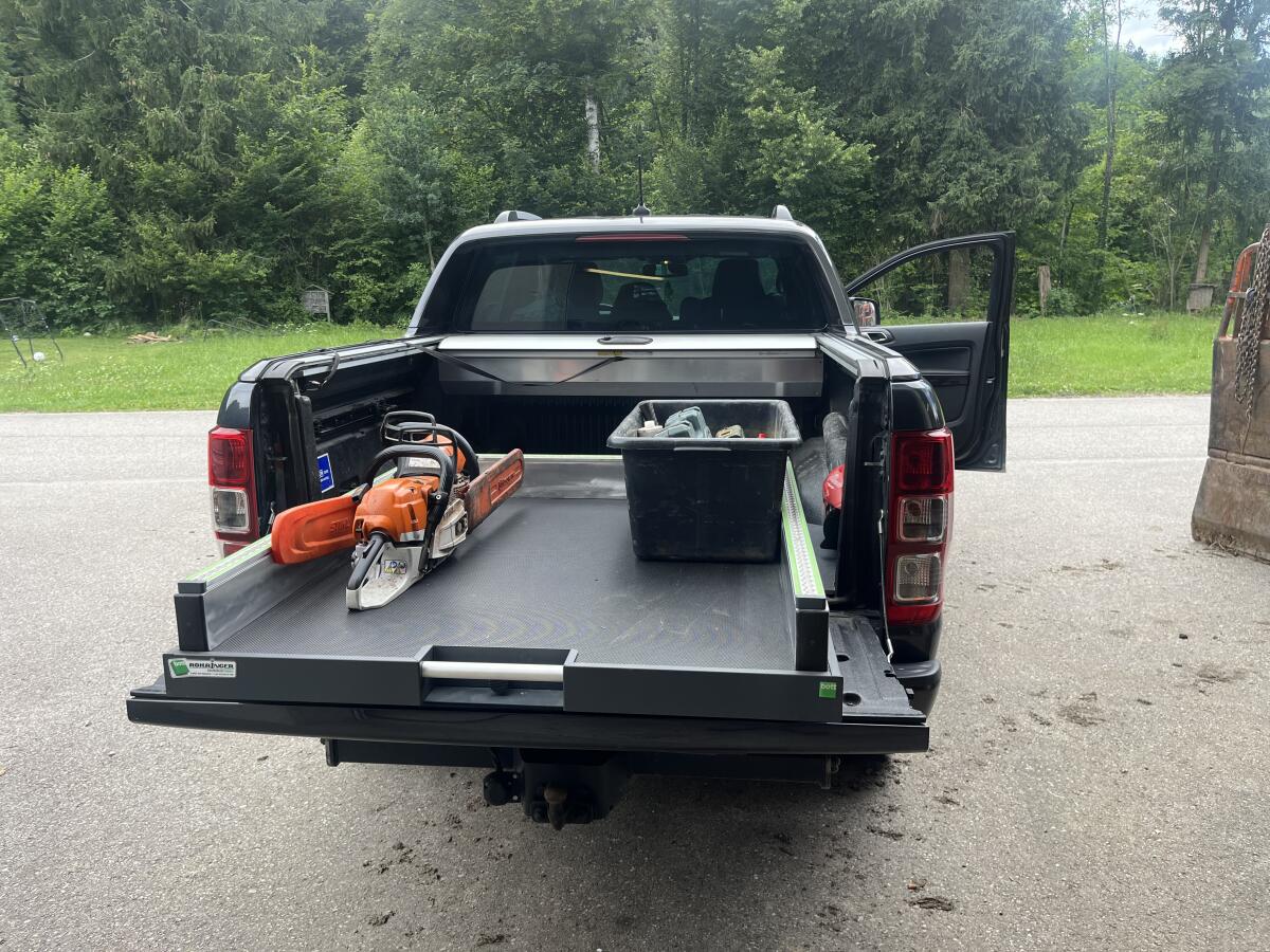 Neuwertiger Vollauszug mit Montageplatte 1