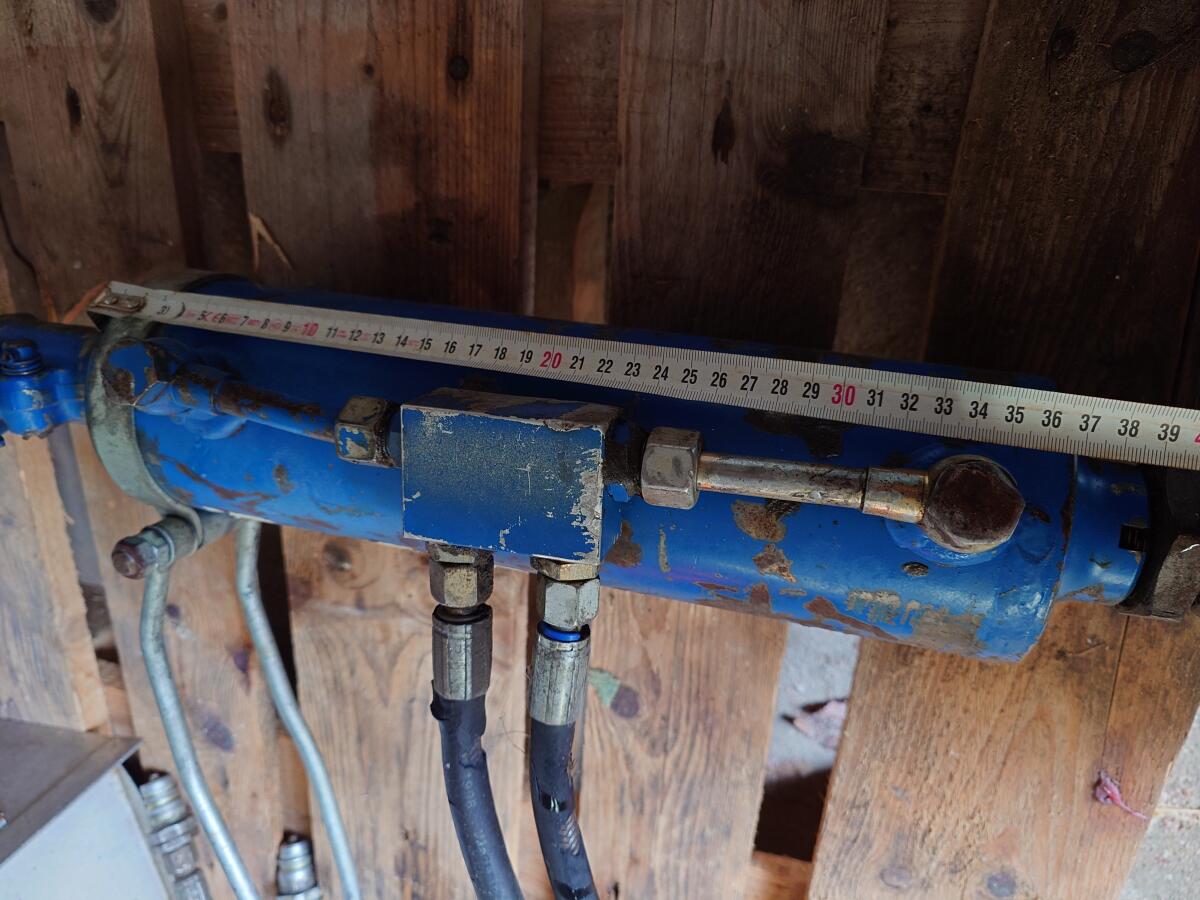 Verkaufe hydraulischen Oberlenker 2