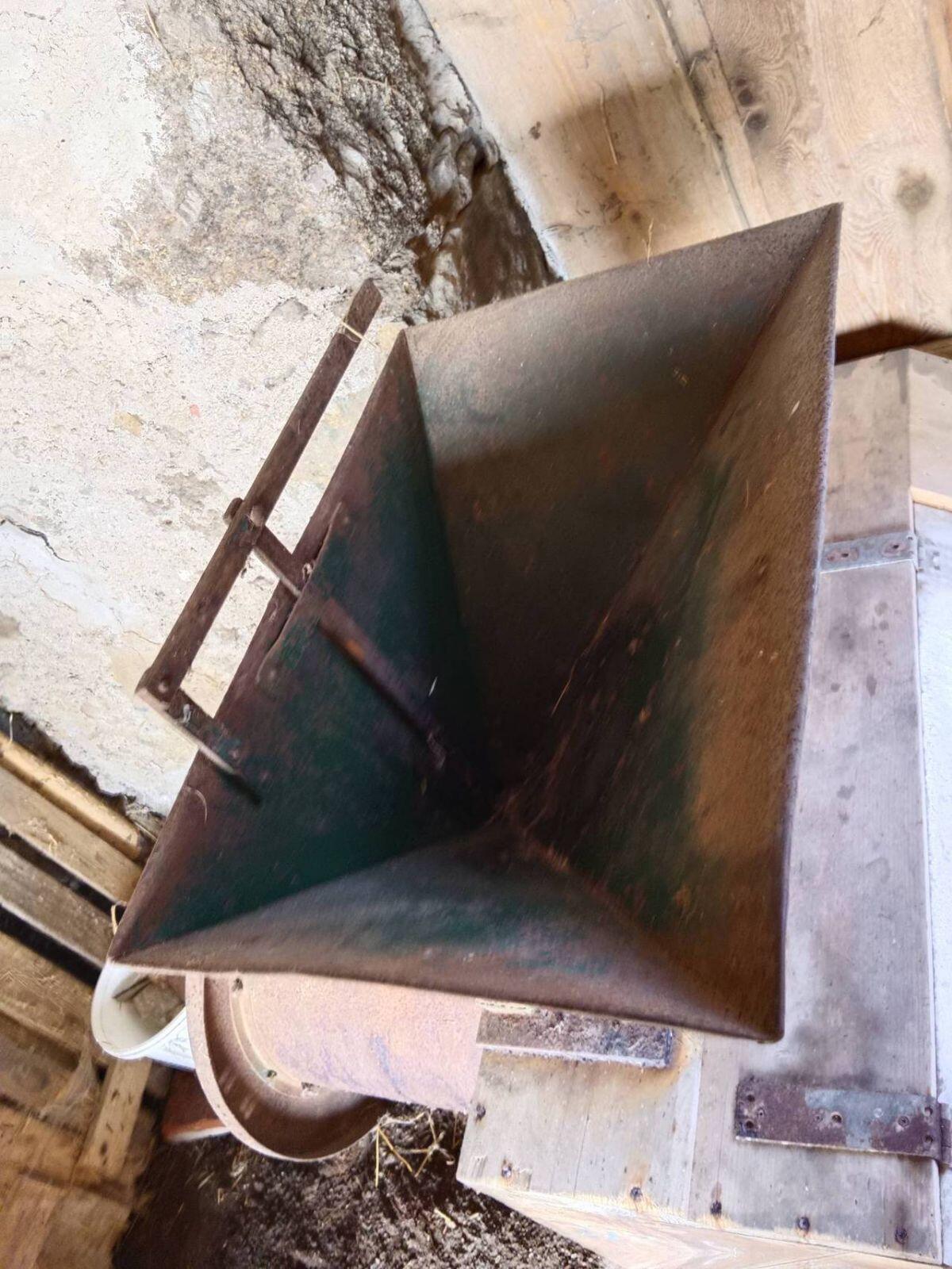 Verkaufe alte Schrotmühle 3