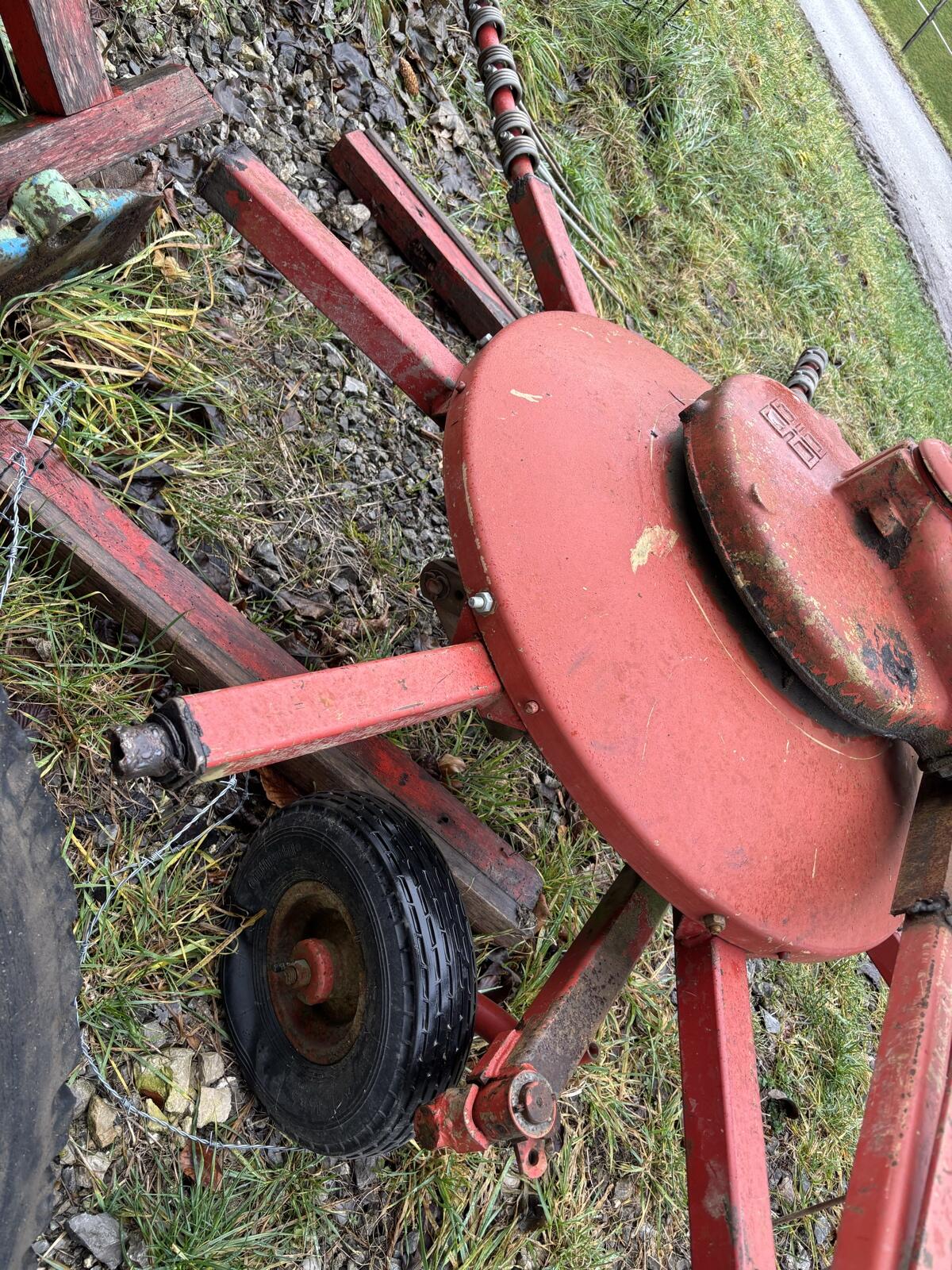 Pöttinger Schwader 2