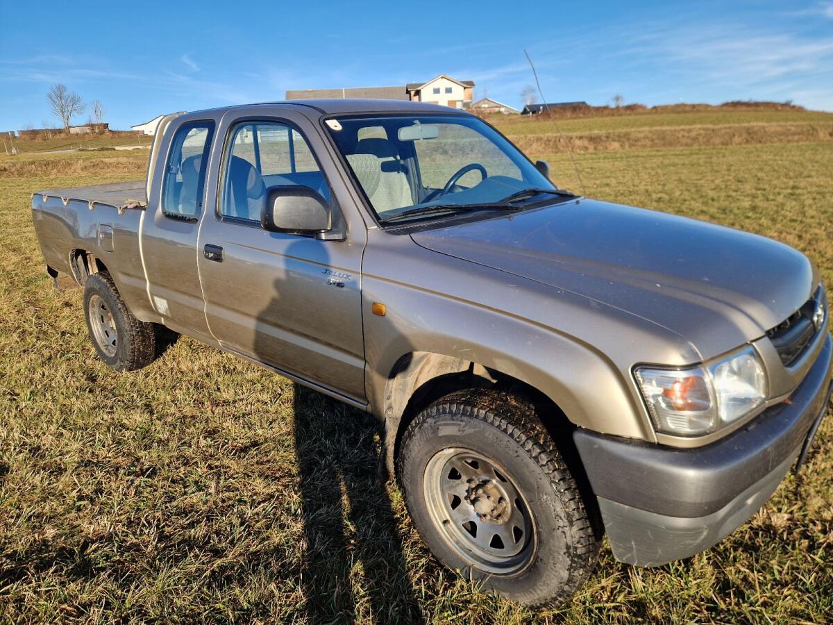 Toyota Hilux 1