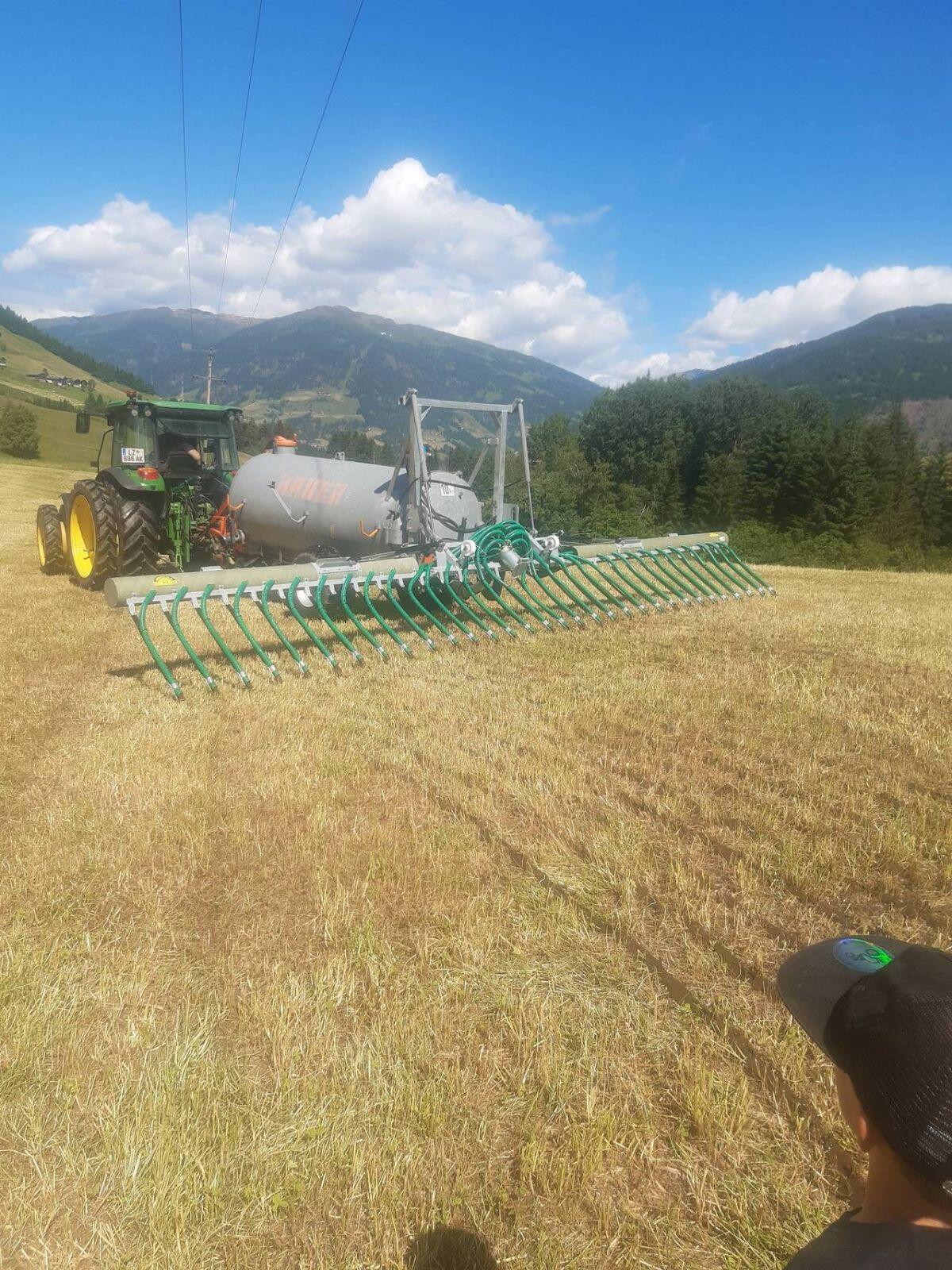 Güllefass mit Schleppschuh 2