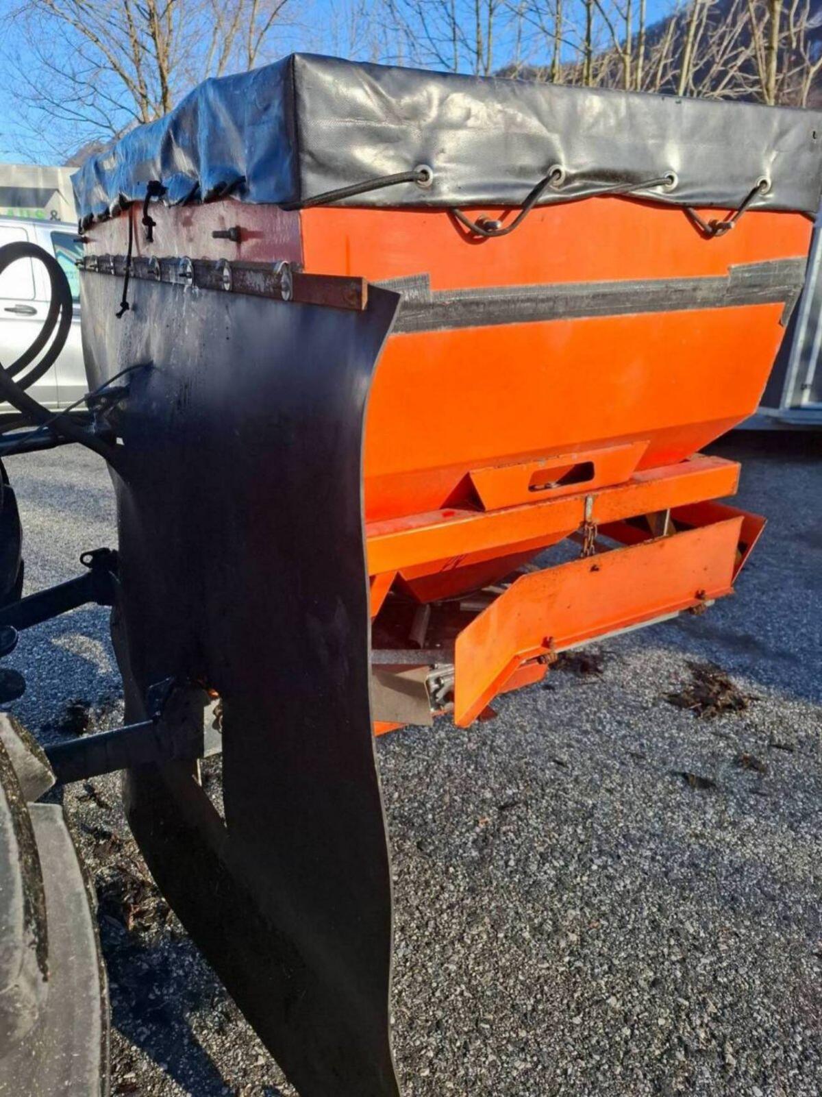 Verkaufe Salzstreuer 3