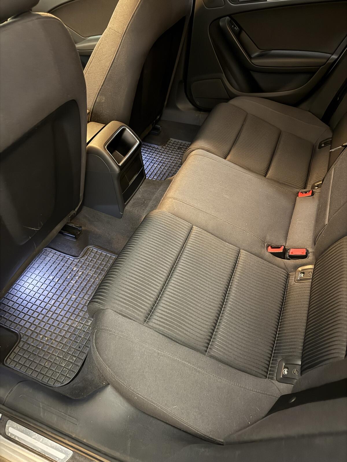 Audi A4 2.0 TDI, Bj. 2010 3