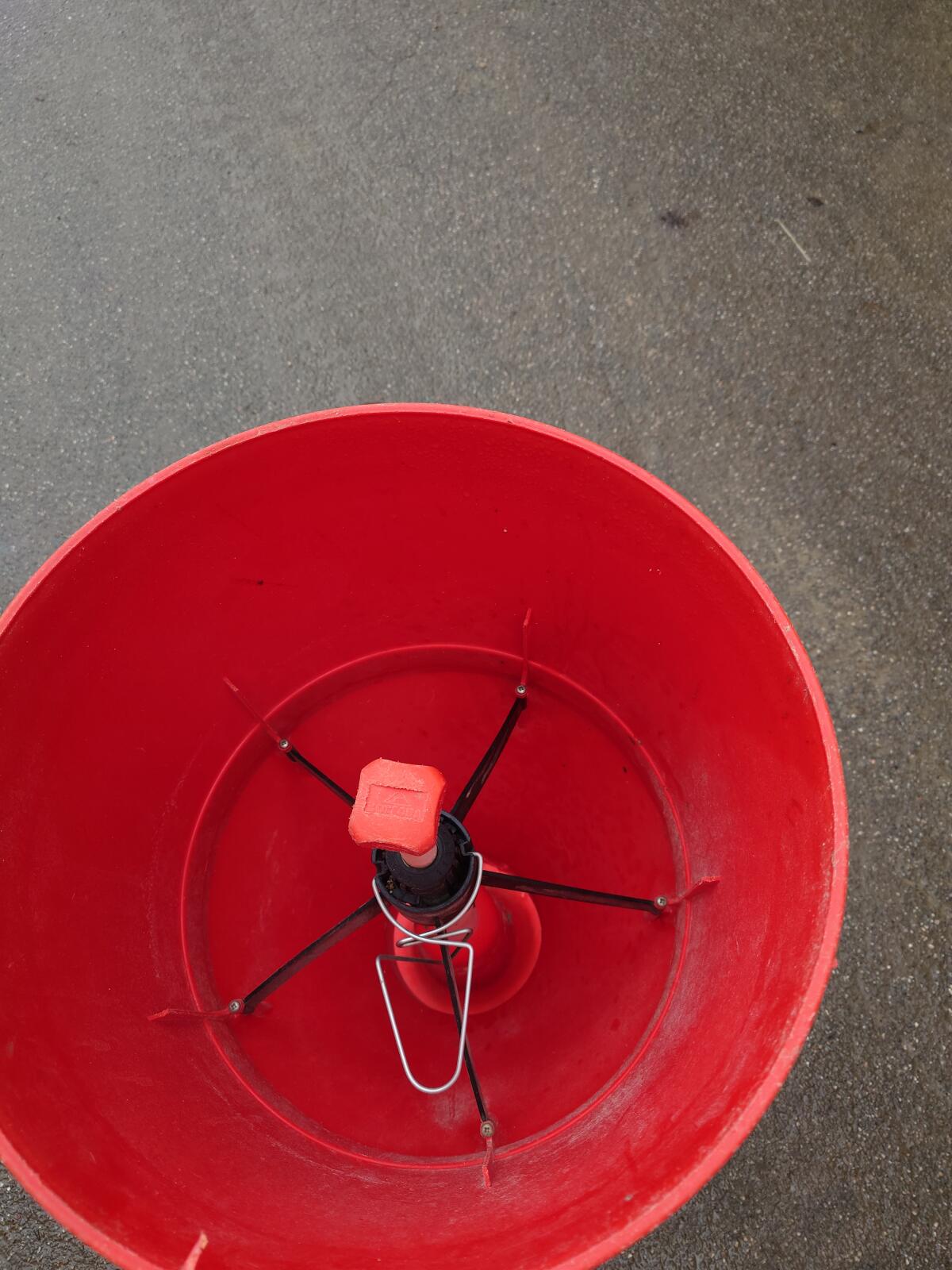 Verkaufe Ferkel Futterautomat 2