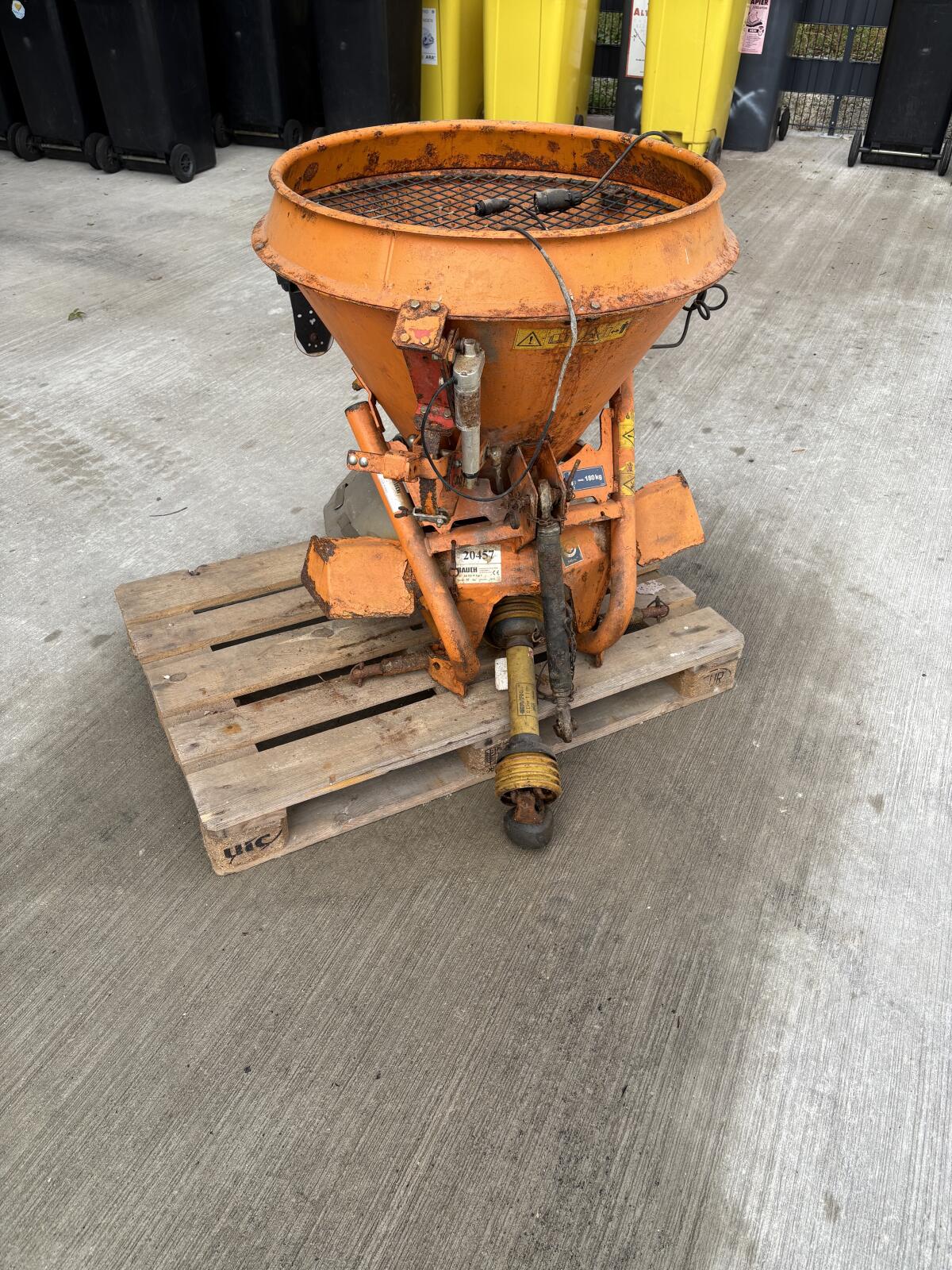 RAUCH SA 121 - Salz/Sand Streugerät 3