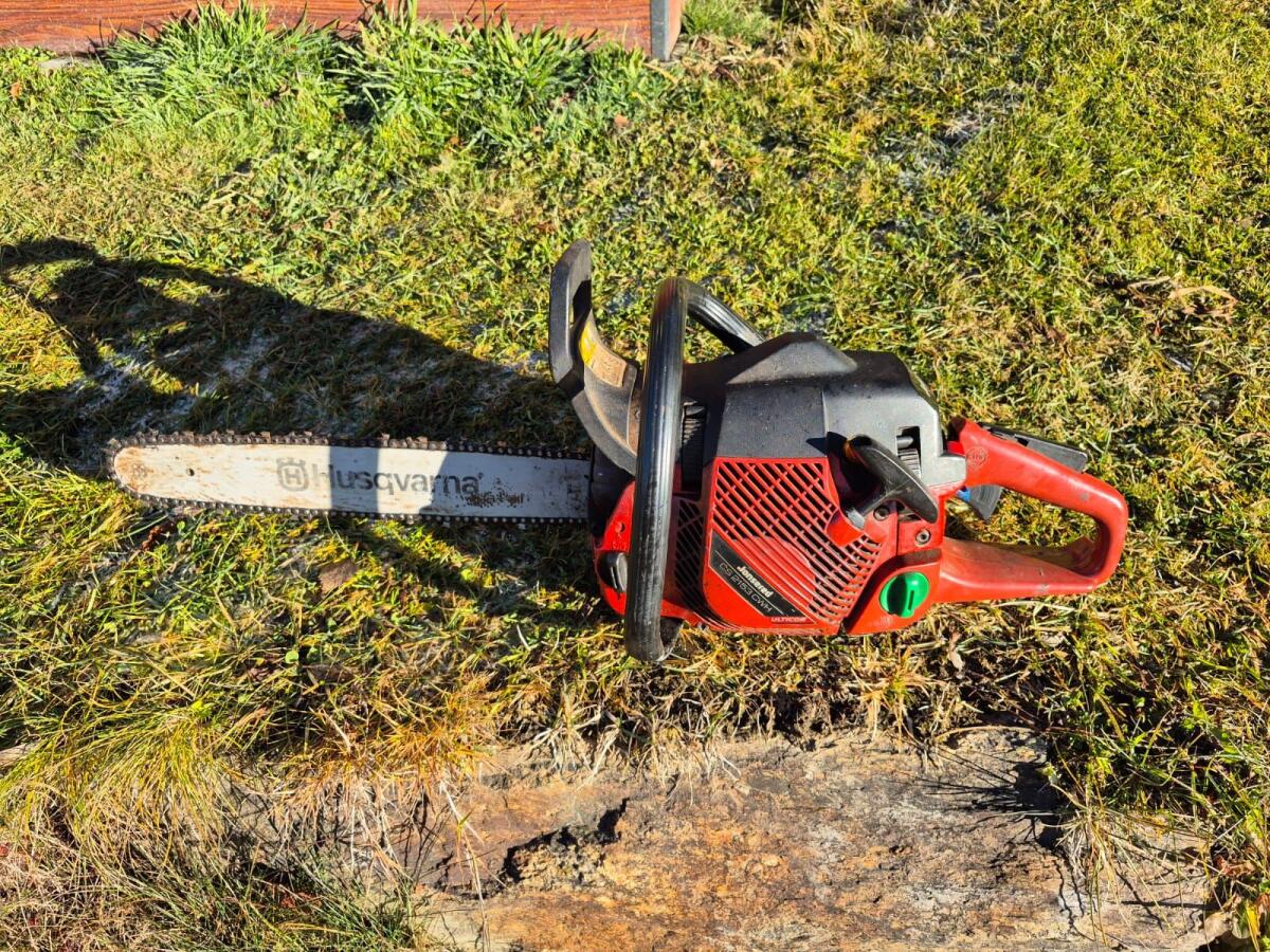 Jonsered Motorsäge 3