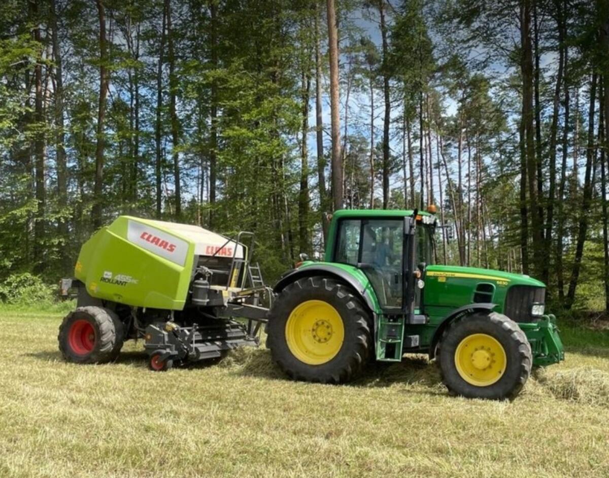 Rundballenpresse Claas Rollant 455 1