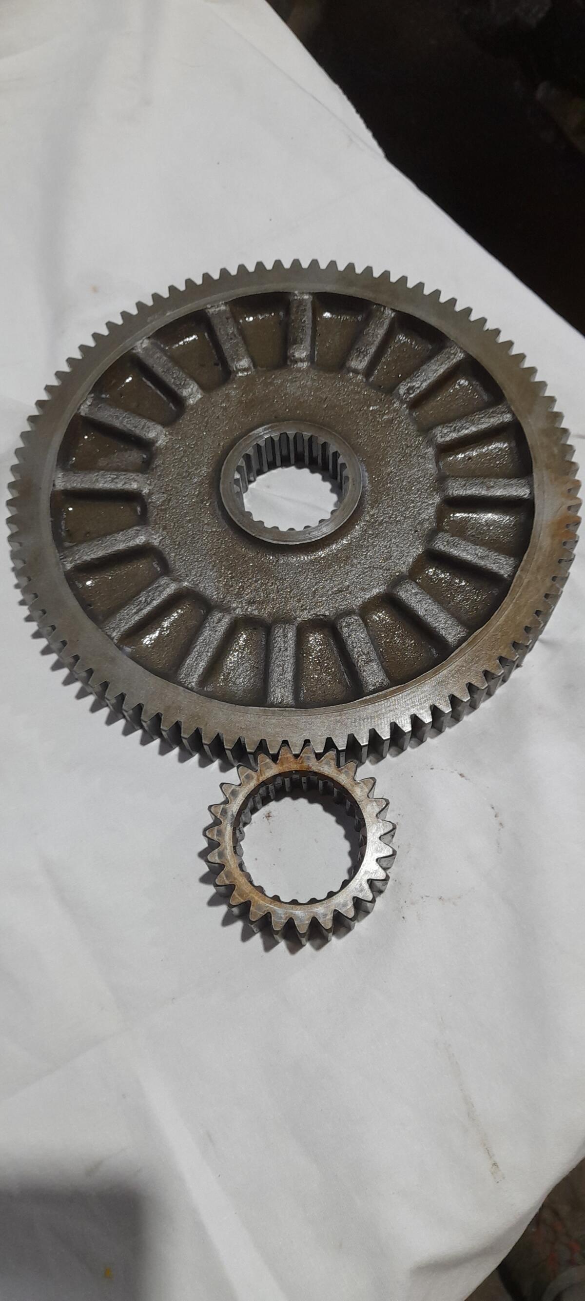 Fendt 275 280 Zahnräder Frontzapfwelle 540 U/Min 1