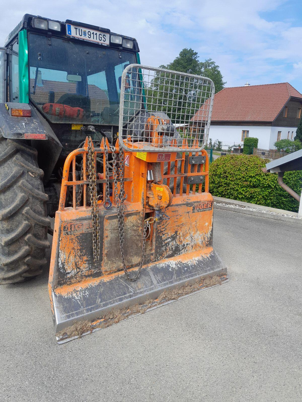 Verkaufe 8 t Tiger Seilwinde mit Hafo Hilfswinde 1