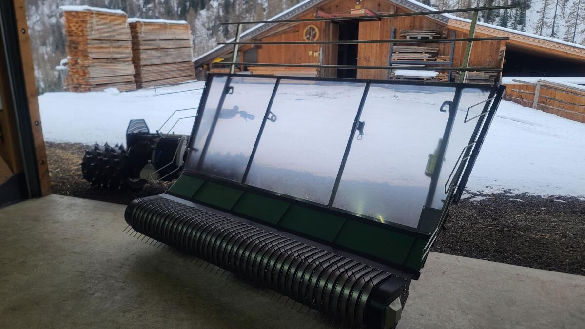 Neuwertiger Pickup Siloflitzer mit Förderband Bj. 2025 1