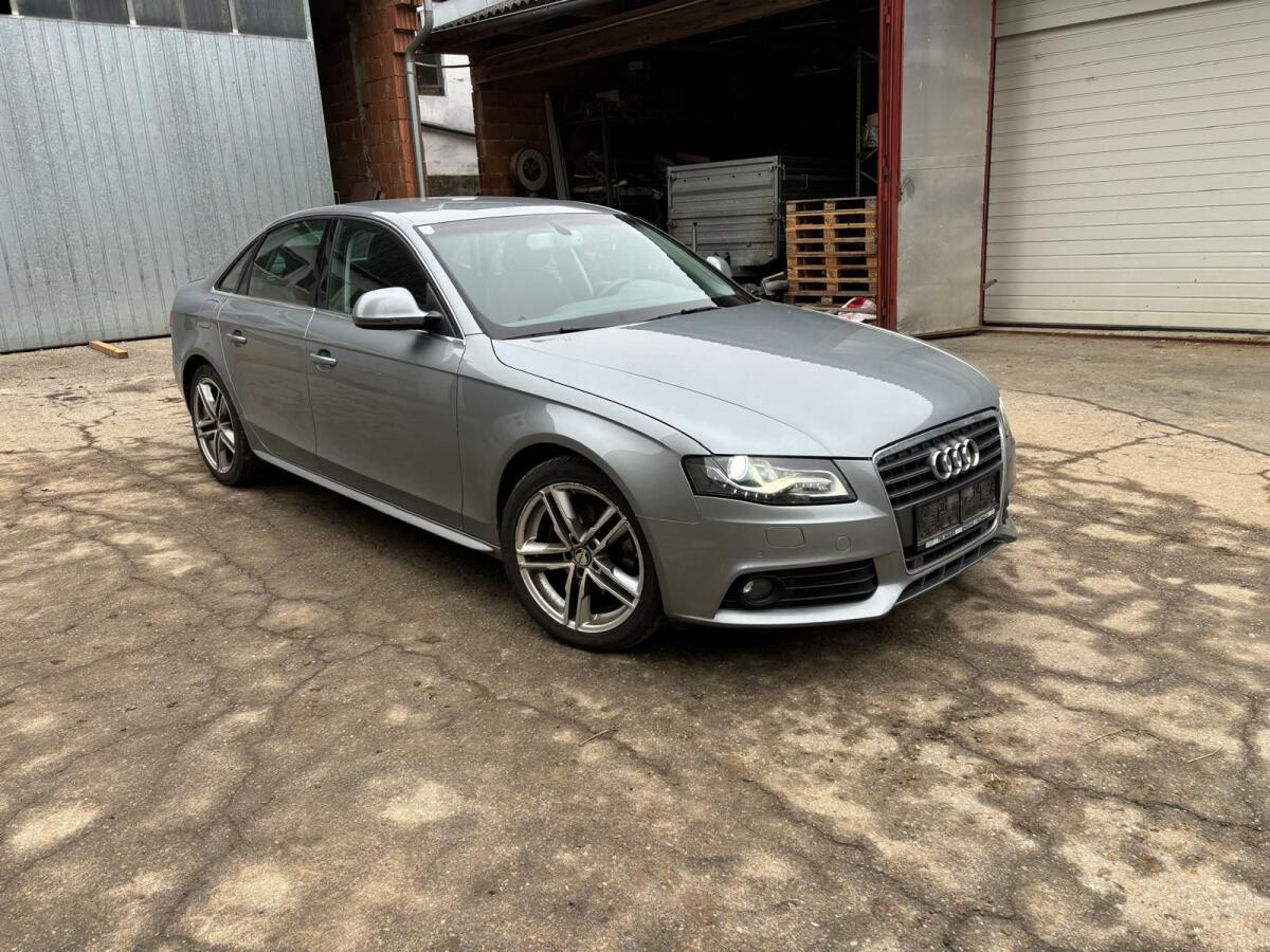 Audi A4 B8 1