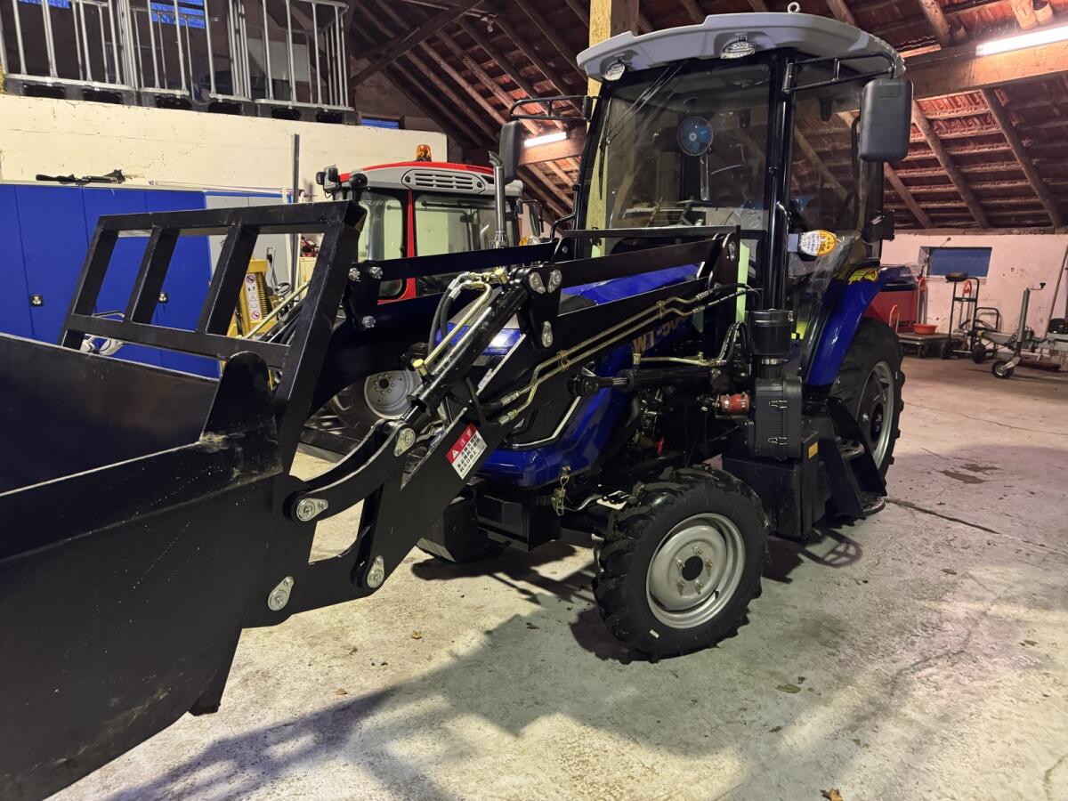 Schmalspurtraktor neu, 50 PS mit Frontlader 2