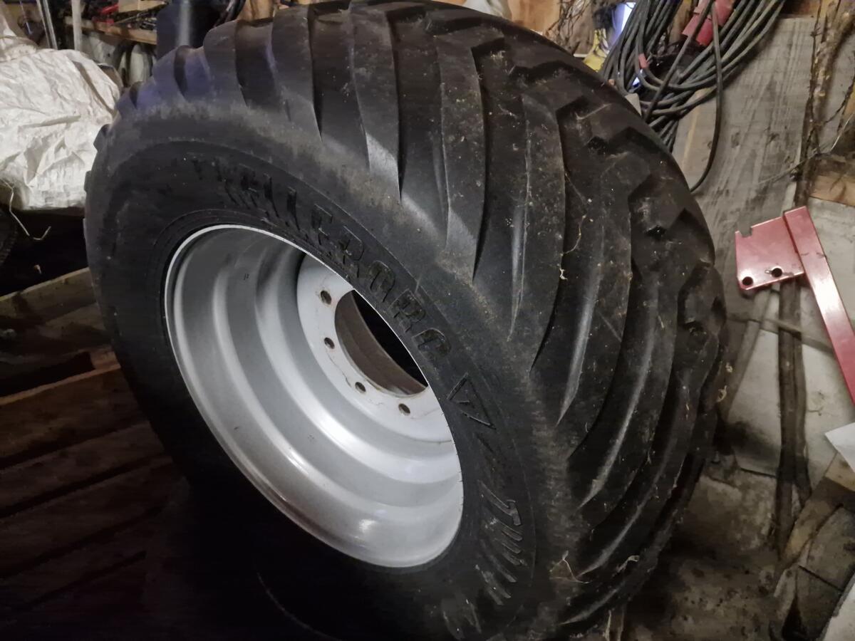 Trelleborg Kompletträder 550/45-22,5 1