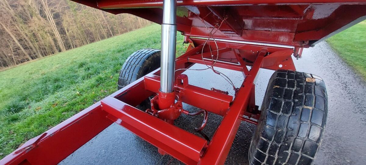 Kipper Dreiseitenkipper Fuhrmann 2