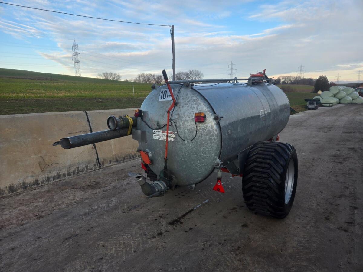 Güllefass Bauer V40 3