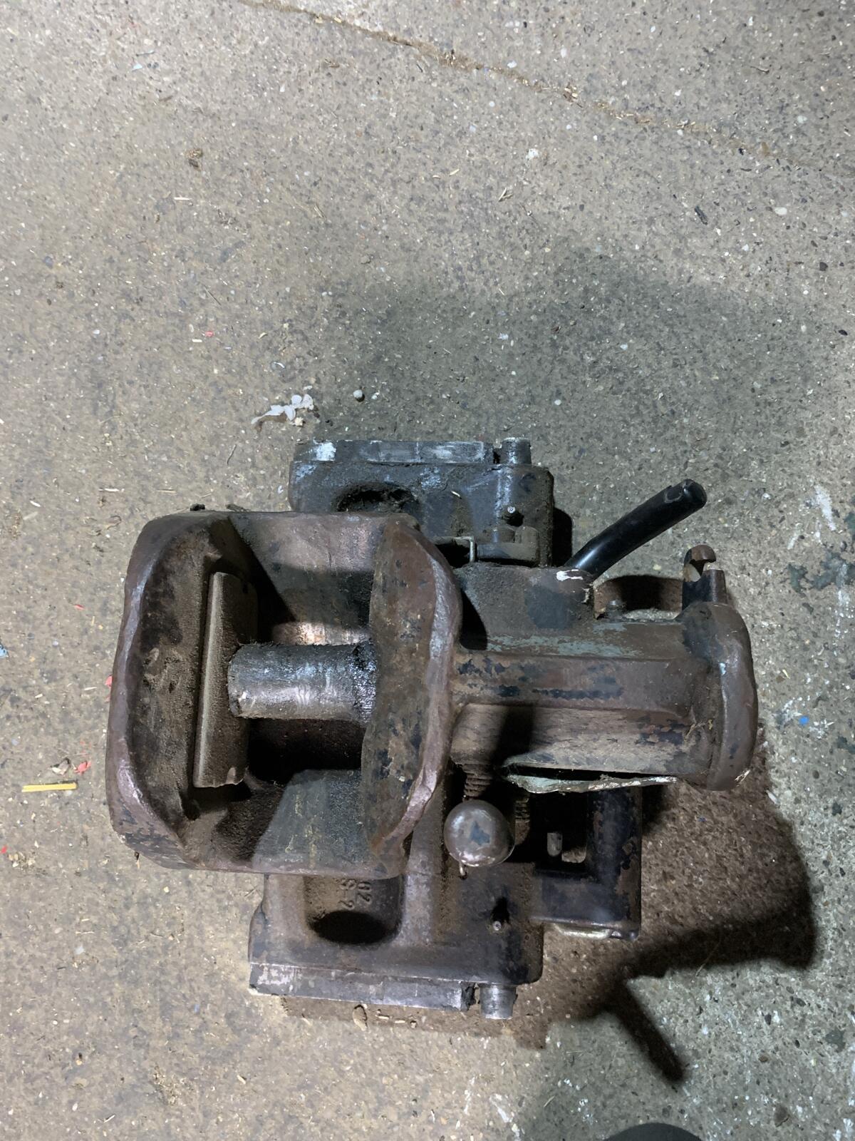 Traktor Anhängerkupplung CNH Steyr Case New Holland 325mm S 3