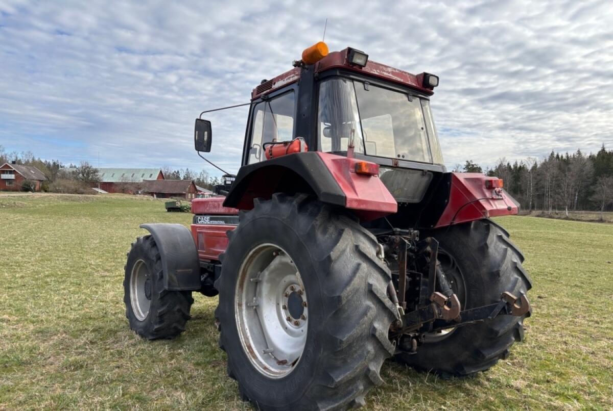 Case IH 1455 Traktor 2