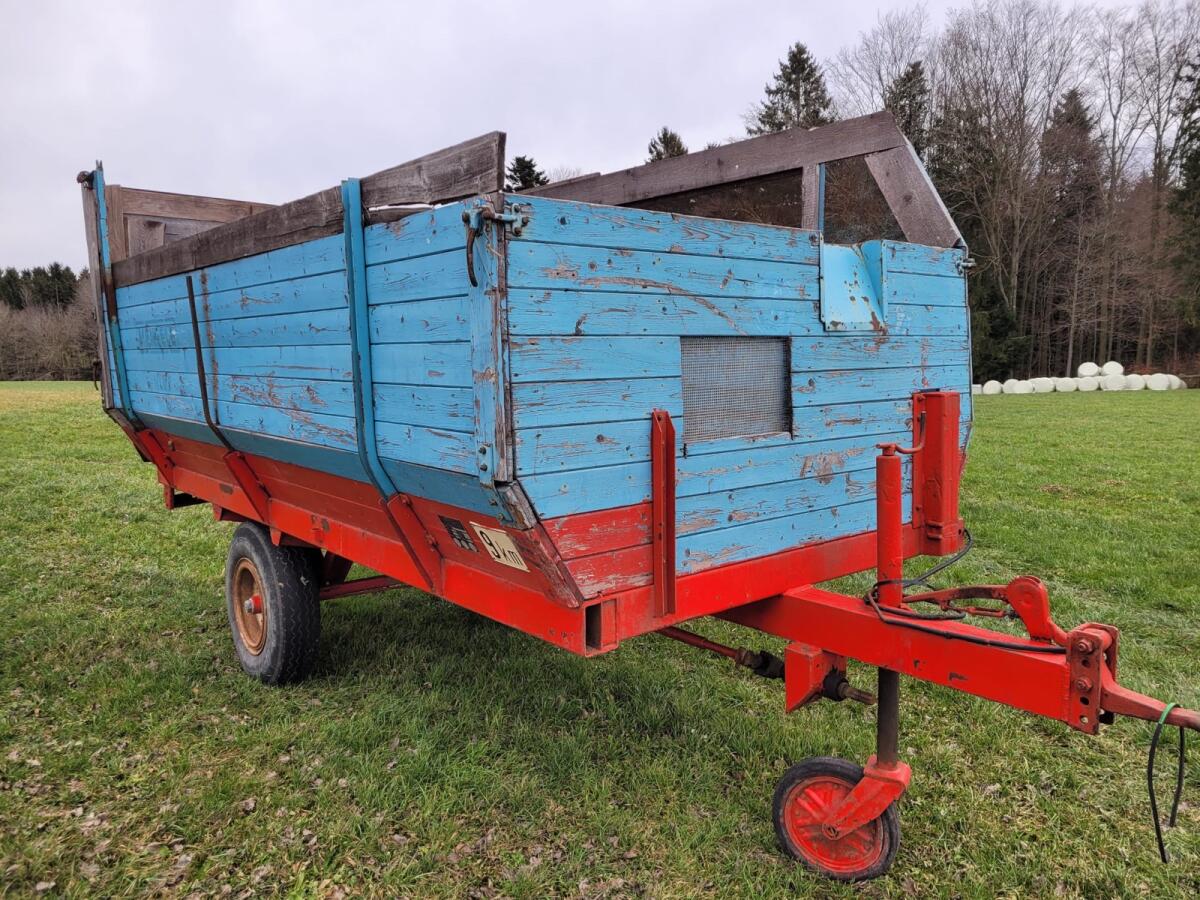 Verkaufe Häckslerwagen 2