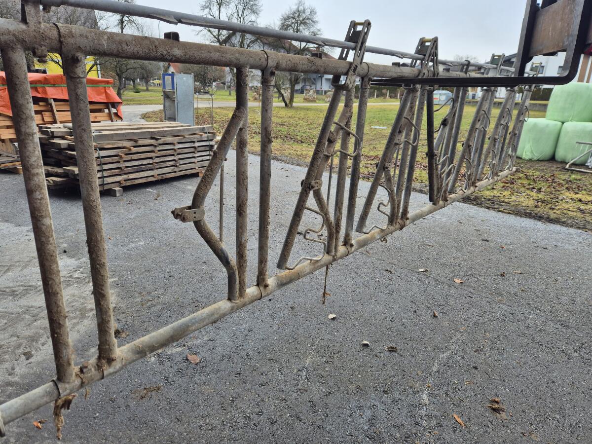 Stalltechnik: Fressgitter, Sortiertore, Pfosten, etc. 3