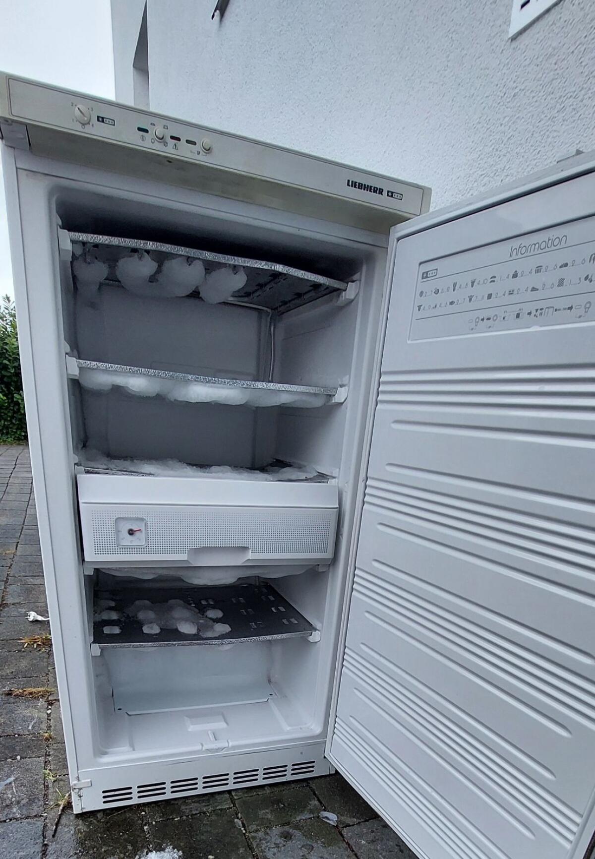 Liebherr Gefrierschrank 3