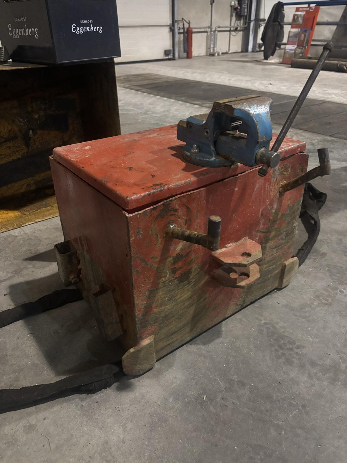 Frontgewicht 300 kg Steyr 9094 2