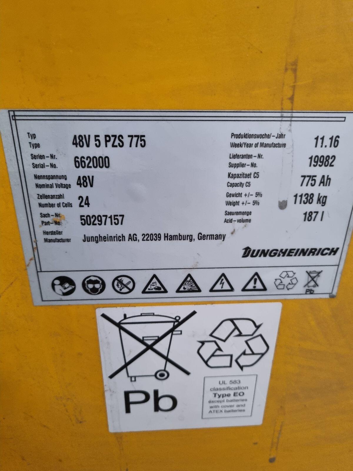 Jungheinrich Schubmaststapler 2