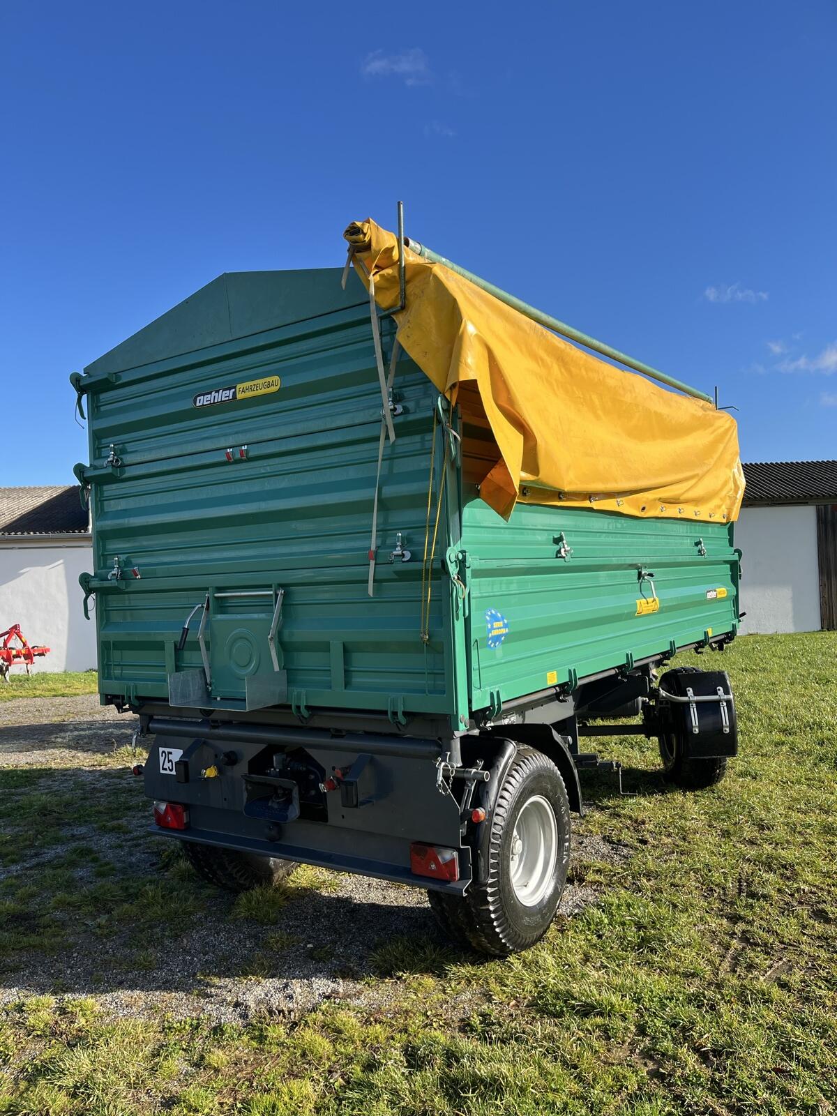 Öhler Zweiachs-Dreiseitenkipper 3