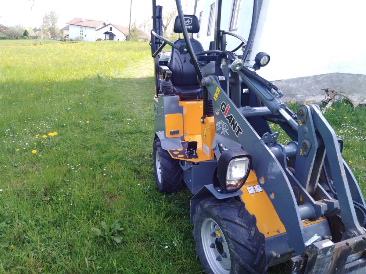 Hoflader Giant 1200 G 3