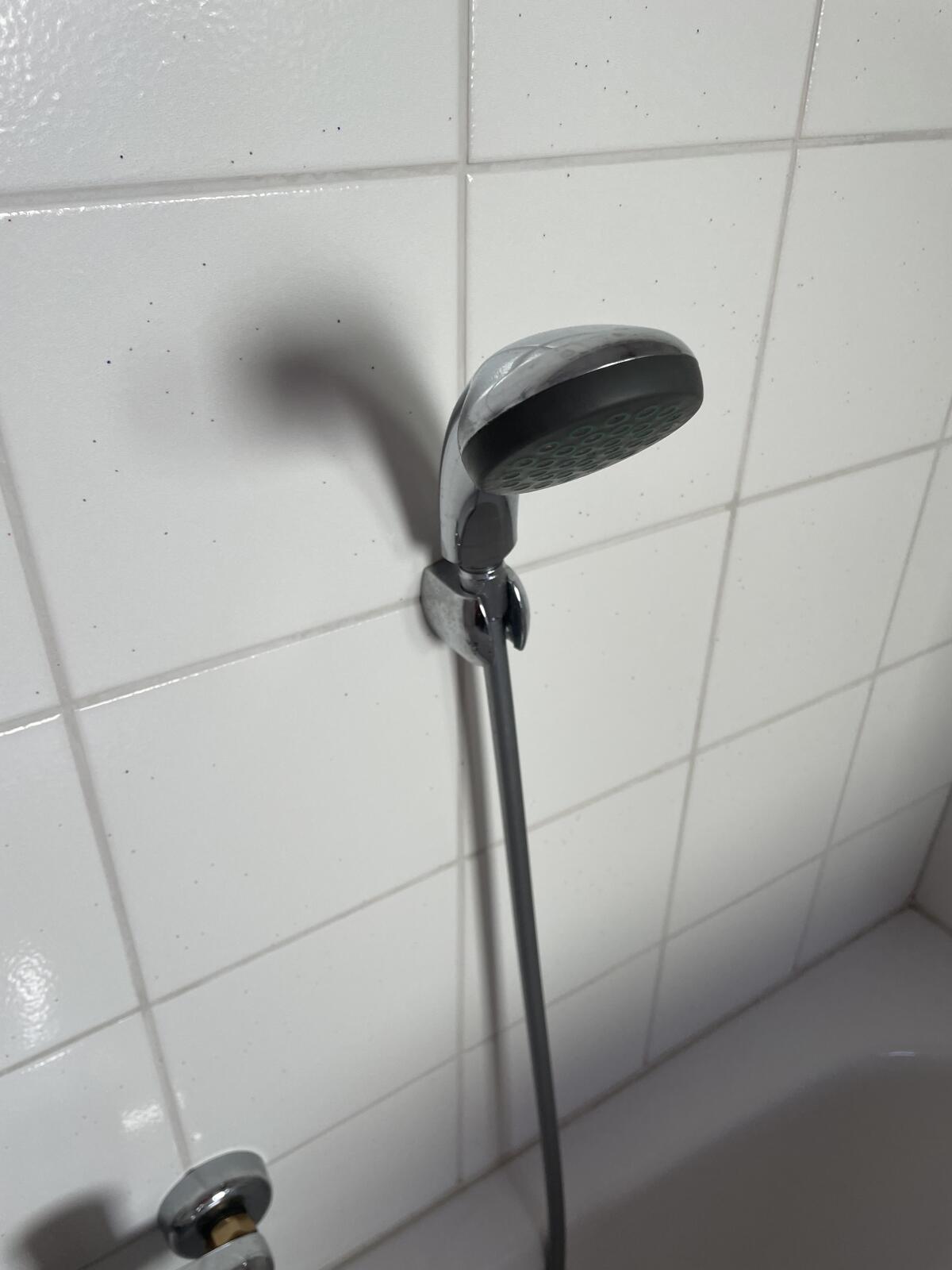 Armaturen, Zubehör, Schrank 3