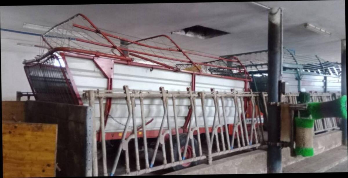 Ladewagen Pöttinger Hit II 2