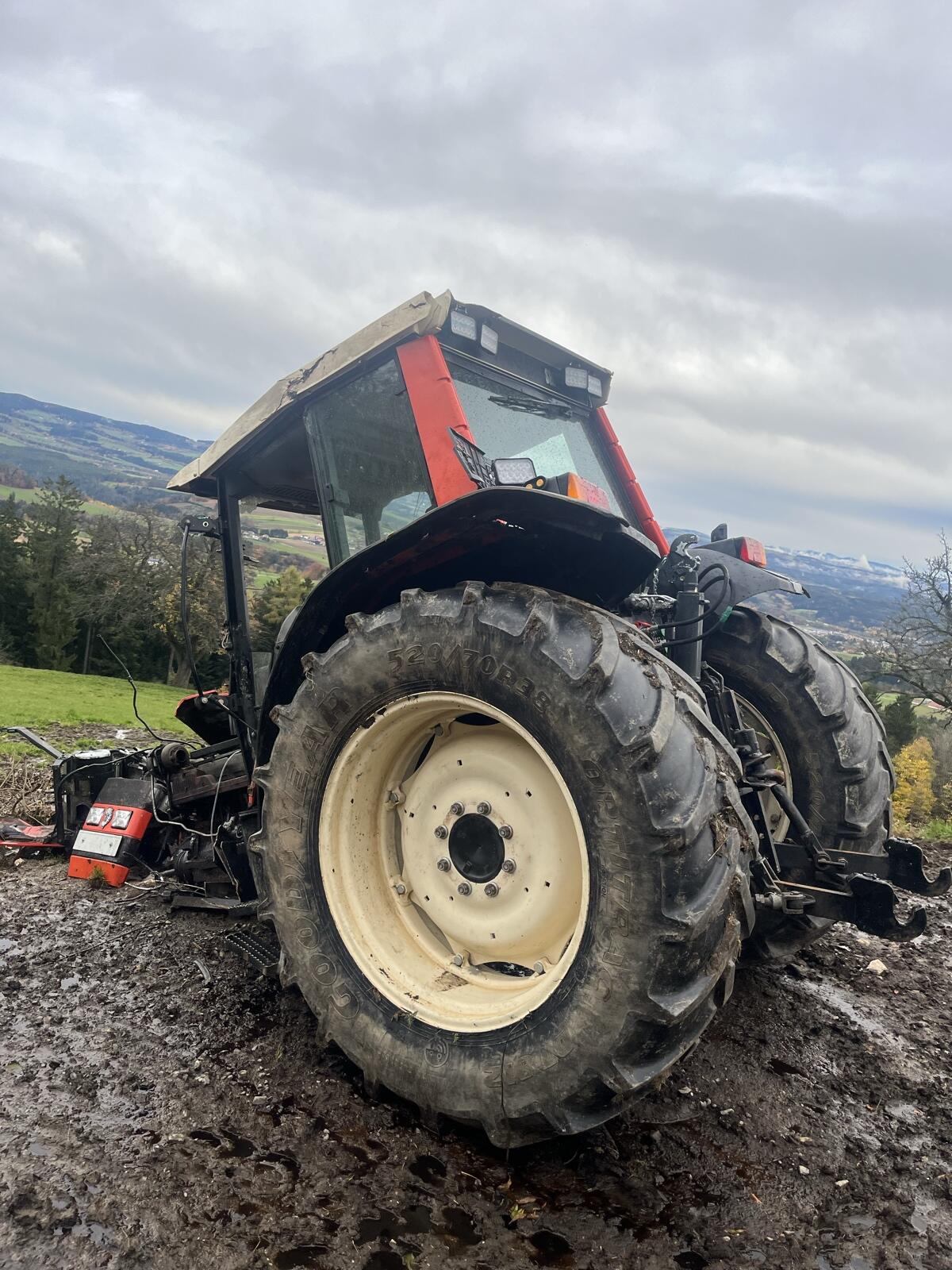 Same Antares 130 mit Unfallschaden 2