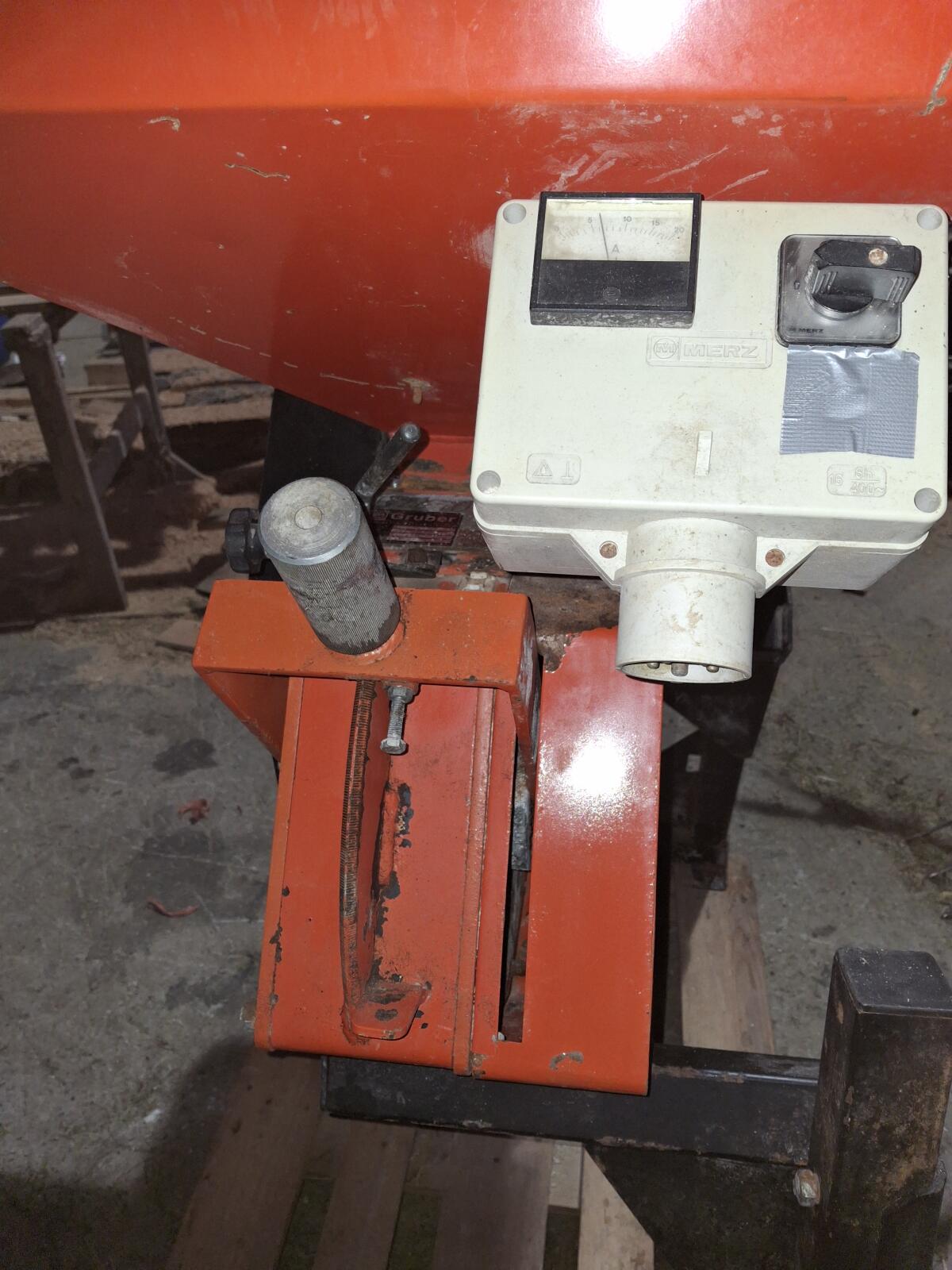 Verkaufe Gruber Getreidequetsche 3