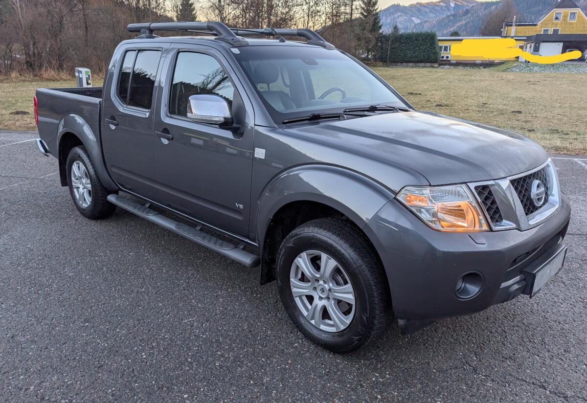 Nissan Navara / NP300 Double Cab Navara V6 3,0 4x4 Pickup 3