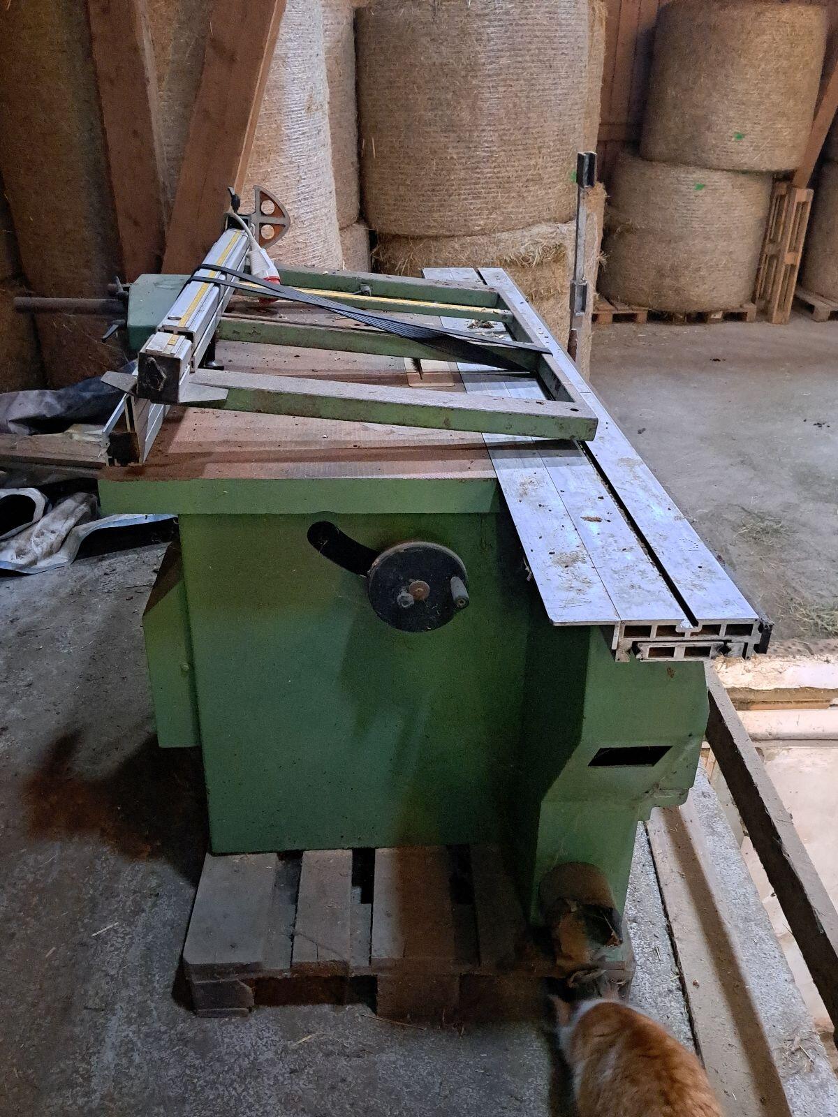 Format-Tischkreissäge mit Fräse und Absaugung 3