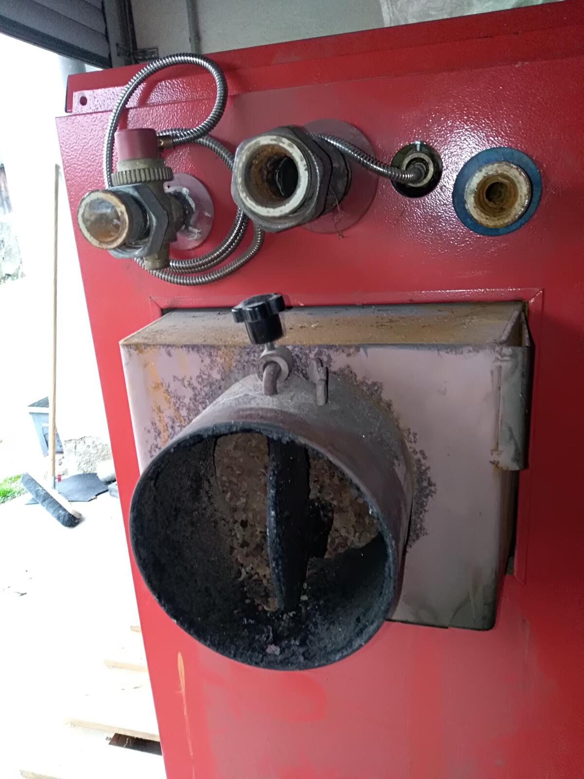 Festbrennstoffkessel von Strebel zu verkaufen 2