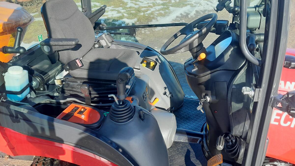 Allradtraktor Yanmar SA 221V-Q 3