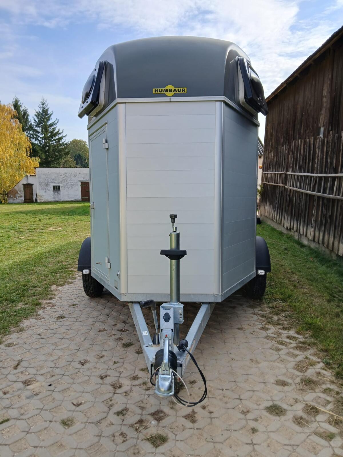 Pferdeanhänger Humbaur 2