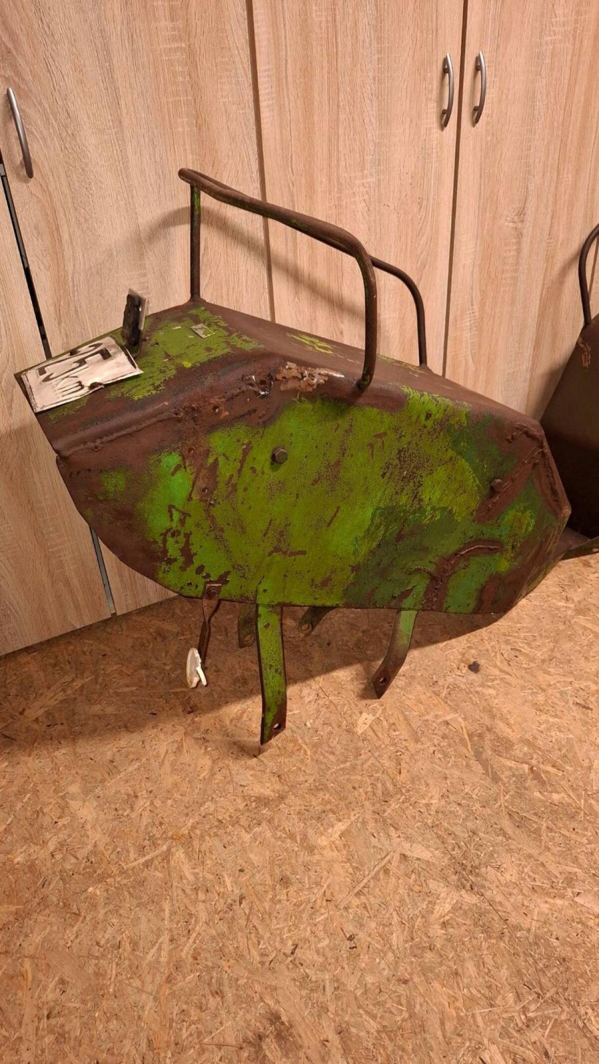 Kotflügel für Steyr T80 2