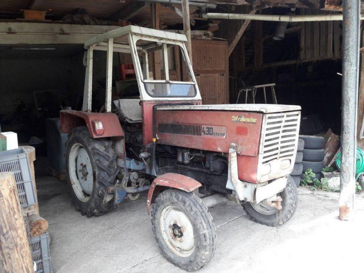 Steyr 430 mit Frontlader 2