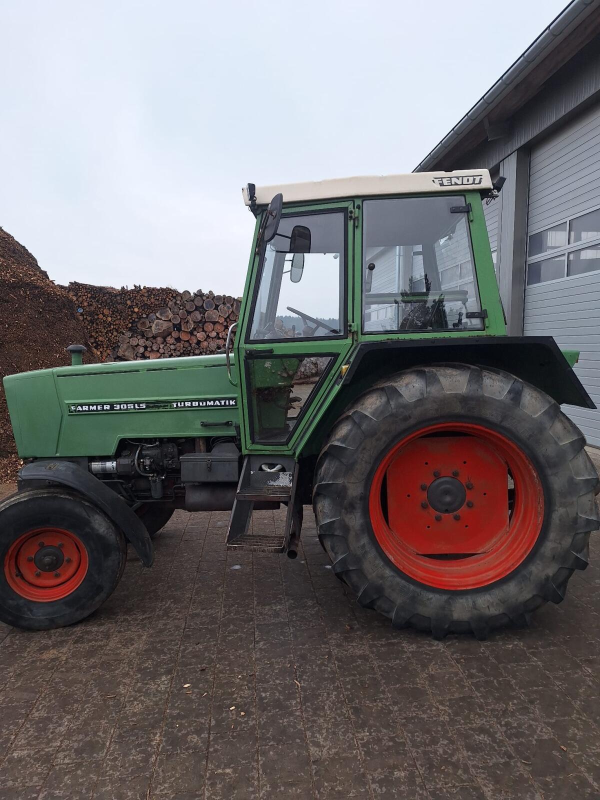Fendt Farmer 305 LS 2