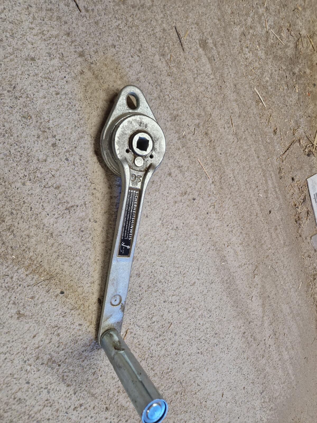 Druckrollensicherheitskurbel 2