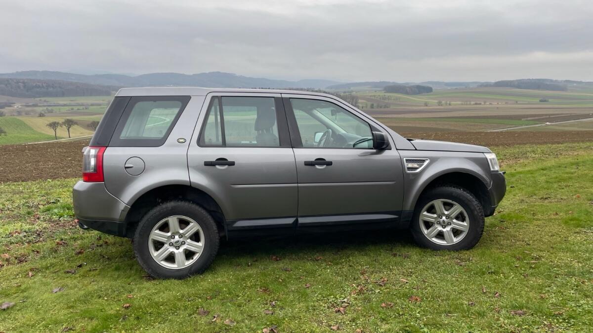 Land Rover Freelander II 2,2 Td4 S SUV/Geländewagen 2