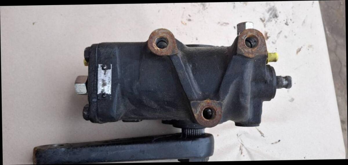 Lenkgetriebe Unimog 2